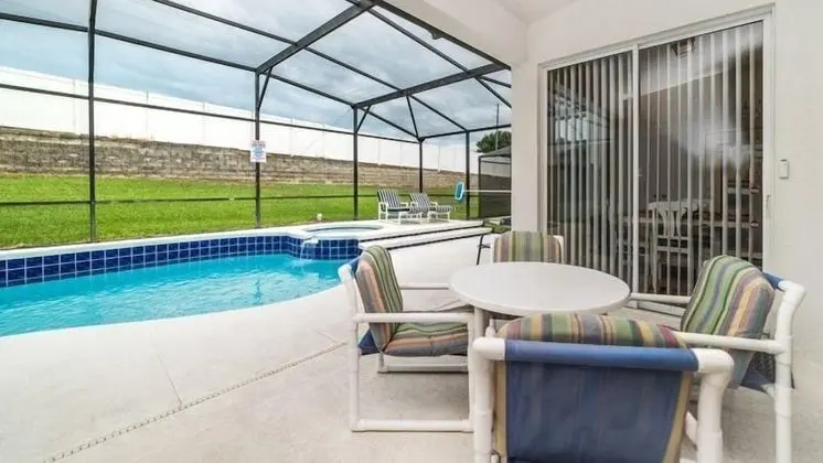 Stunning 4 Bedroom 3 Bath Pool Home In Windsor Palms Resort - Oda
