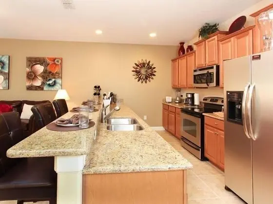 Stunning 4 Bedroom 3 Bathroom Town Home Sleeps 8 - Mutfak