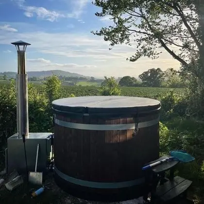 Stunning 4 Person Lotus Belle Tent, The Wye Valley - Spa