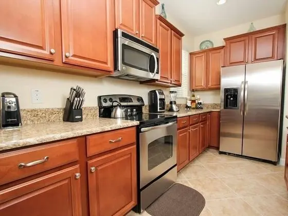 Stunning 5 Bedroom 5 Bath Home In Paradise Palms Resort - Mutfak