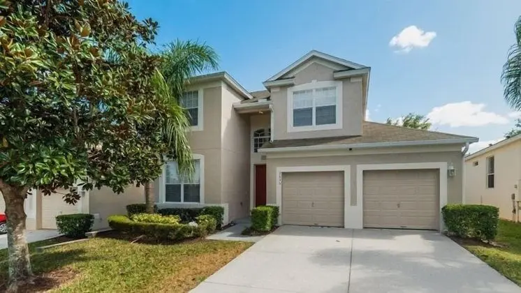 Stunning 5 Bedroom 5 Bath Pool Home in Windsor Hills Resort