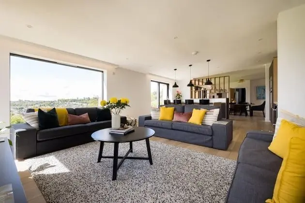 Stunning 5 Bedroom New Build With Amazing Views