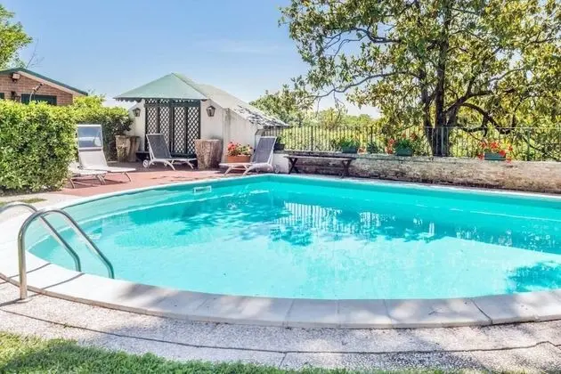 Stunning 6-bed Private Villa With Pool Near Venice - Havuz