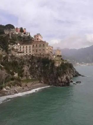Stunning 6-guests Apartment 2 km From Amalfi - Plaj