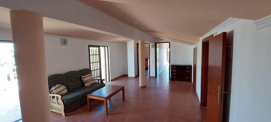 Stunning 8-bed Villa in Estoi - Oda Düzeni