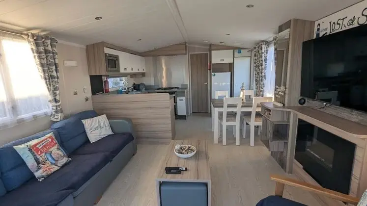 Stunning American RV, dog Friendly, Peaceful Stay - Öne Çıkan Resim
