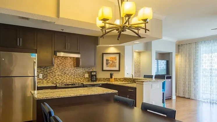 Stunning Apartment - Gated Resort Near Theme Parks - Mutfak