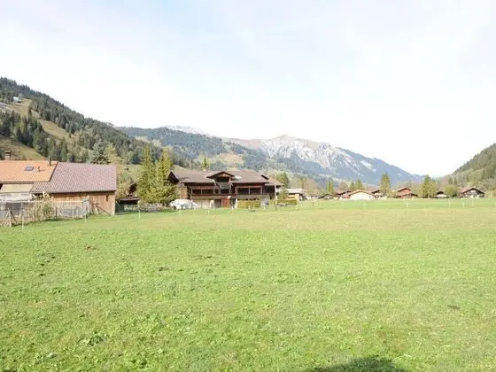 Stunning Apartment in Lenk im Simmental With Terrace - Dış Mekan