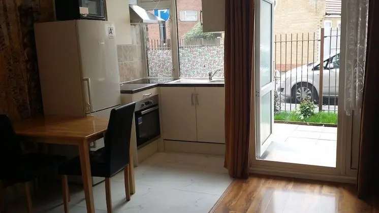 Stunning Apartment In London Tottenham - Mutfak