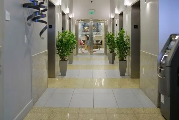 Stunning Apartment W pool & Gym- Parking - Lobi