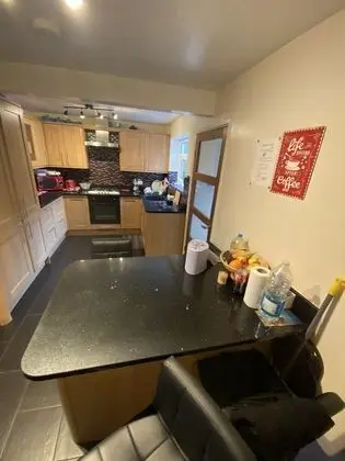 Stunning Beautiful 4-bed House in South Wales - Mutfak