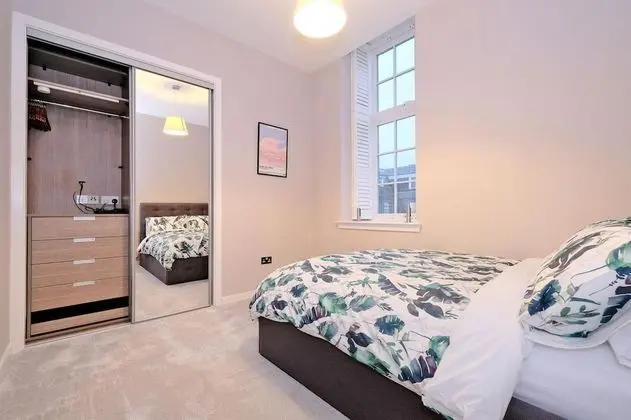 Stunning Central Two Bedroom Executive Apartment - Mülk Olanakları