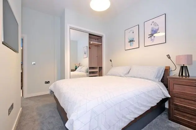 Stunning Central Two Bedroom Executive Apartment - Mülk Olanakları