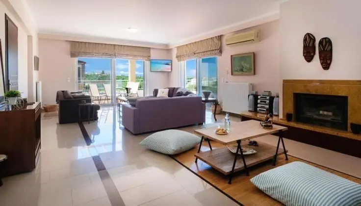 Stunning Comfortable Family House in Chania