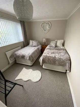 Stunning Cottage in Holyhead - Oda