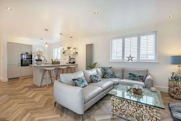 Stunning Cottage With hot Tub, North Wales Coast