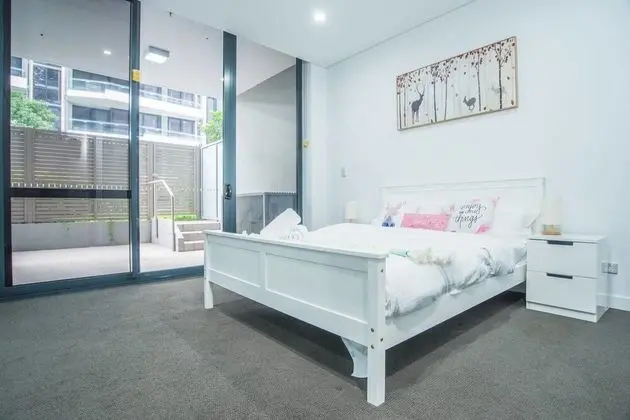 Stunning And Cozy Apartment In Heart Of Mascot - Oda