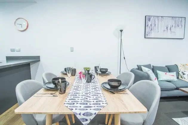 Stunning And Cozy Apartment In Heart Of Mascot - Yerinde Yemek