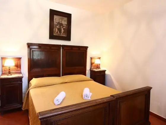 Stunning Farmhouse with Swimming Pool & Hot Tub in Umbria - Oda