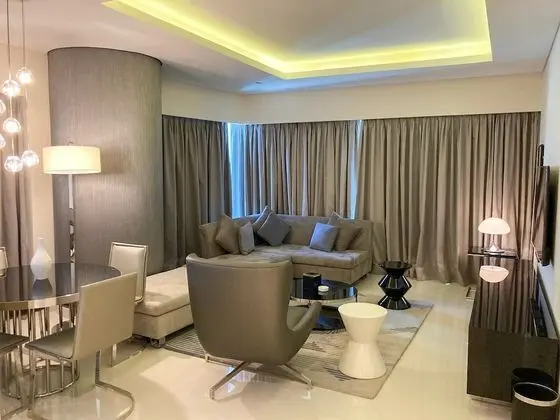 Stunning Fully Furnished 2 Bedroom in Paramount Prime Location Business bay
