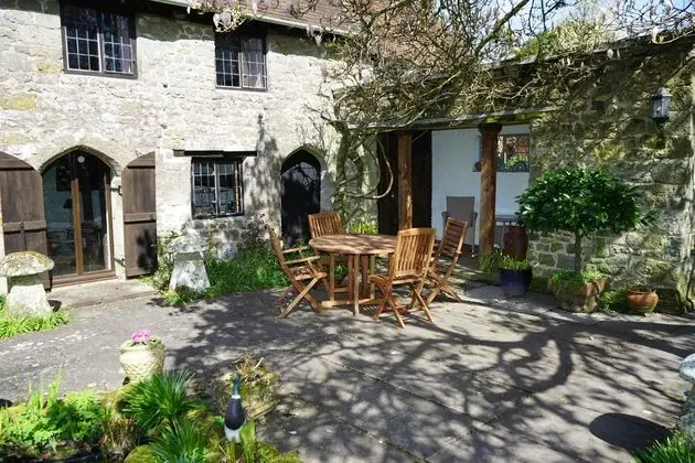 Stunning Historic 2-bed House in Shaftesbury - Öne Çıkan Resim