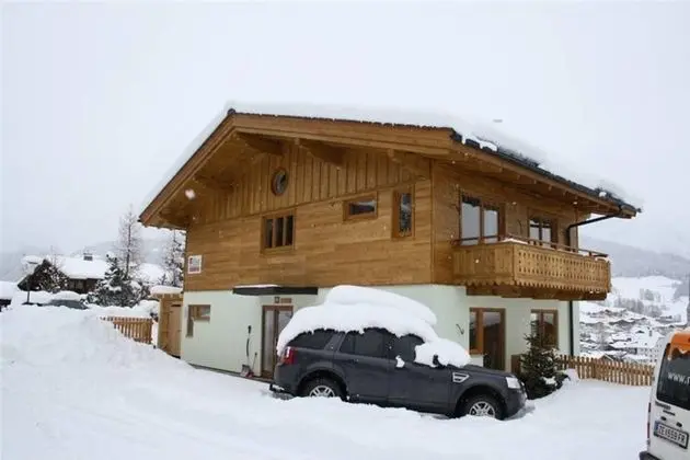 Stunning Holiday Home With Balcony, Ski Storage, Parking - Dış Mekan