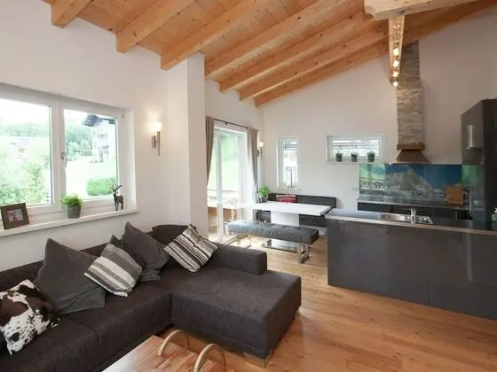 Stunning Holiday Home With Balcony, Ski Storage, Parking - Oda Düzeni