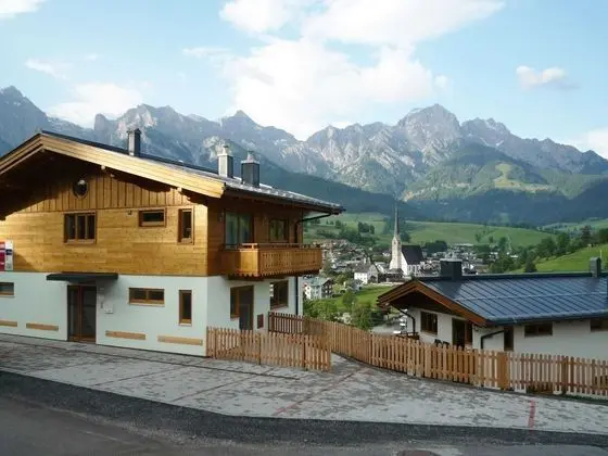 Stunning Holiday Home With Balcony, Ski Storage, Parking - Öne Çıkan Resim