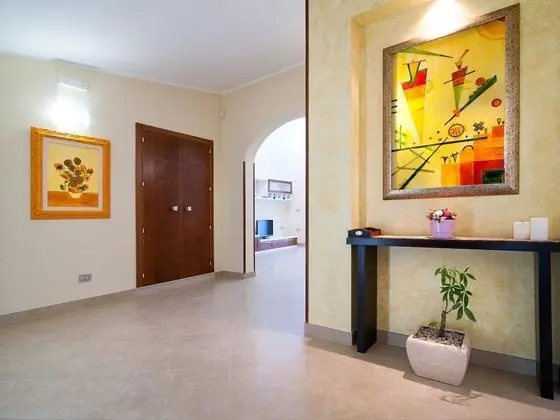 Stunning Holiday Home in Melissano With Swimming Pool