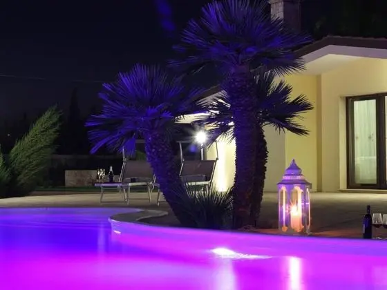 Stunning Holiday Home in Melissano With Swimming Pool - Havuz
