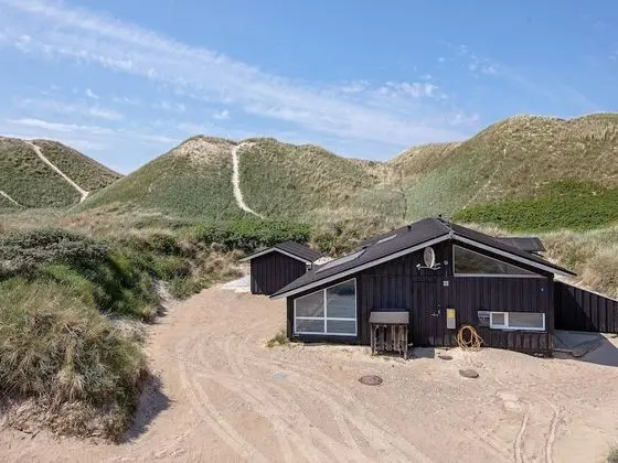 Stunning Holiday Home Near Saltum With Swimming Pool