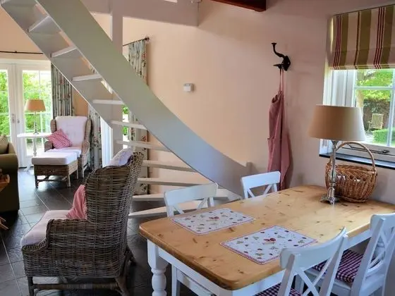 Stunning Holiday Home in Noordwijk Near Beach - Yerinde Yemek