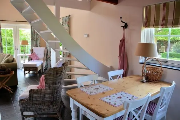 Stunning Holiday Home in Noordwijk Near Beach - Yerinde Yemek