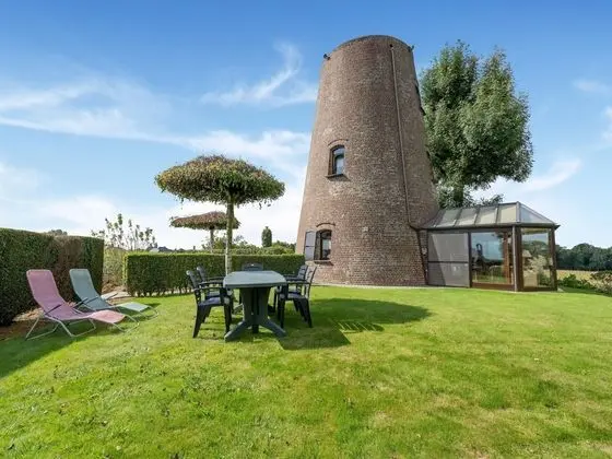 Stunning Holiday Home in Oombergen With Terrace and Garden - Öne Çıkan Resim