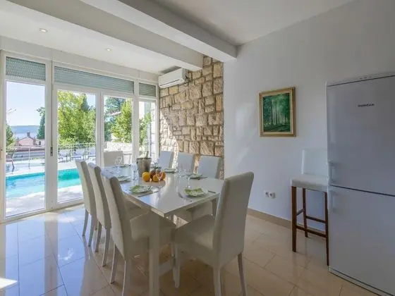 Stunning Holiday Home in Selce With Private Pool - Yerinde Yemek