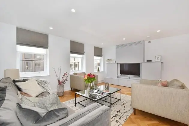 Stunning Mayfair 3 Bed 8 Million Air Conditioned - Oda