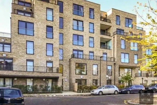 Stunning Modern 1 Bedroom Apartment Near Canary Wharf