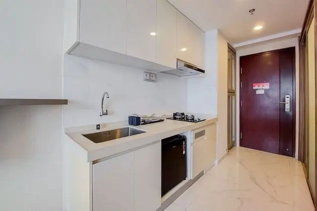Stunning And Nice Studio At Sky House Bsd Apartment - Mutfak