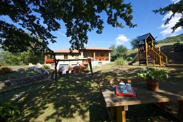 Stunning private villa for 8 people with WIFI, private pool, TV, veranda and parking