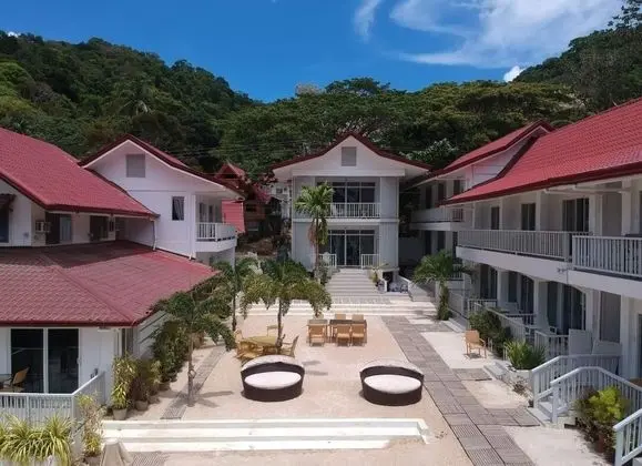 STUNNING REPUBLIC BEACH RESORT