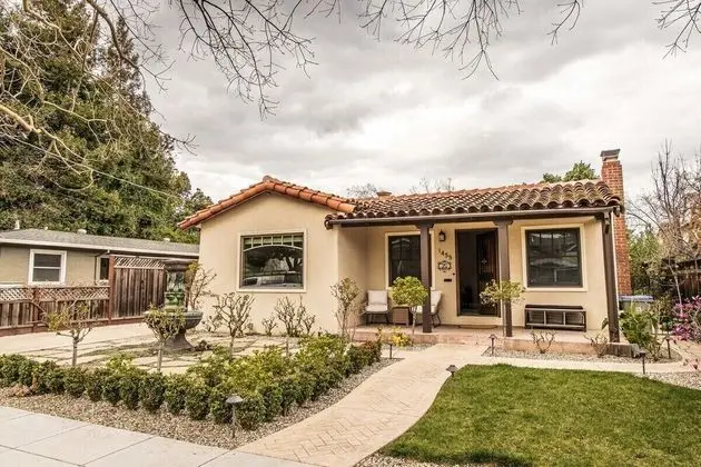 Stunning Rose Garden - San Jose Two Bedroom
