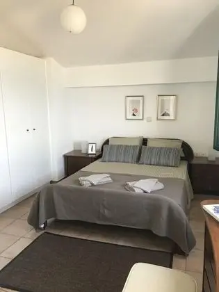 Stunning sea-front maisonette