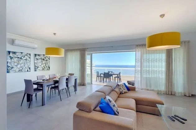 Stunning Seafront Lux Apt Fort Cambridge wt Pool - Öne Çıkan Resim