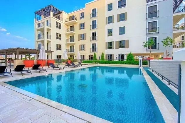 Stunning Seaview in Port De La Mer Jumeirah - Havuz