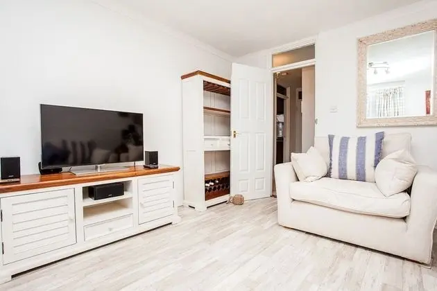 Stunning Spacious South London 1 Bed Apartment with Balcony - Öne Çıkan Resim