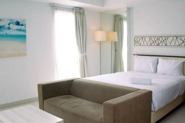 Stunning And Spacious Studio Azalea Suites Apartment