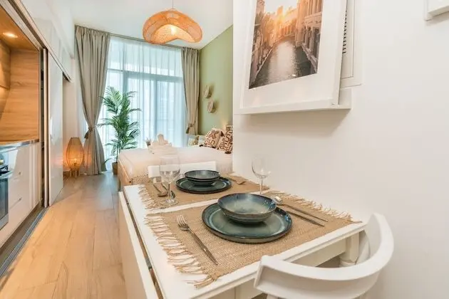 Stunning Studio With Balcony With Marina View - Yerinde Yemek
