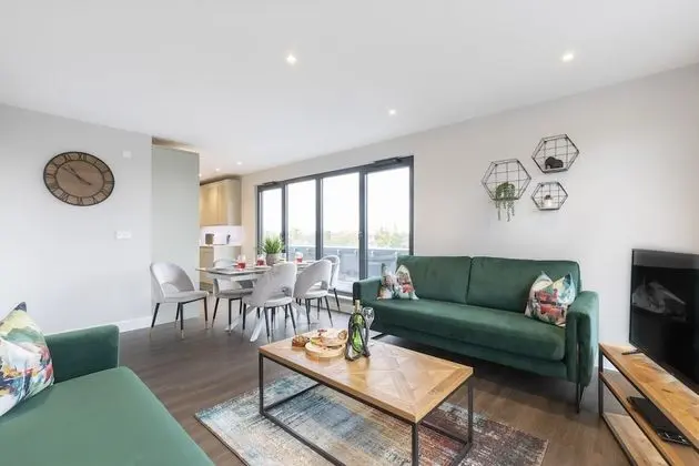 Stunning Three Bedroom Penthouse - Oda