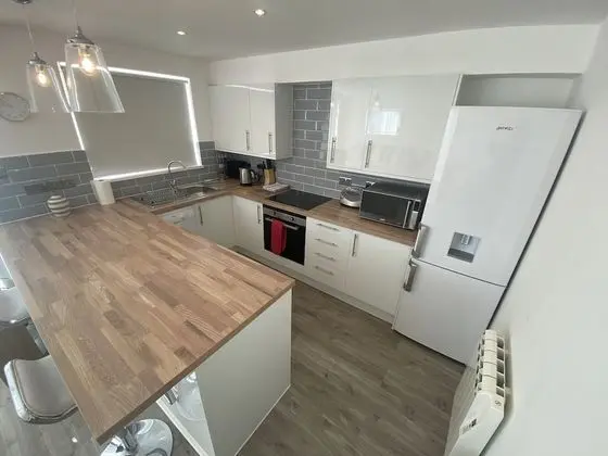 Stunning two Bedroom Seaside Apartment - Mutfak
