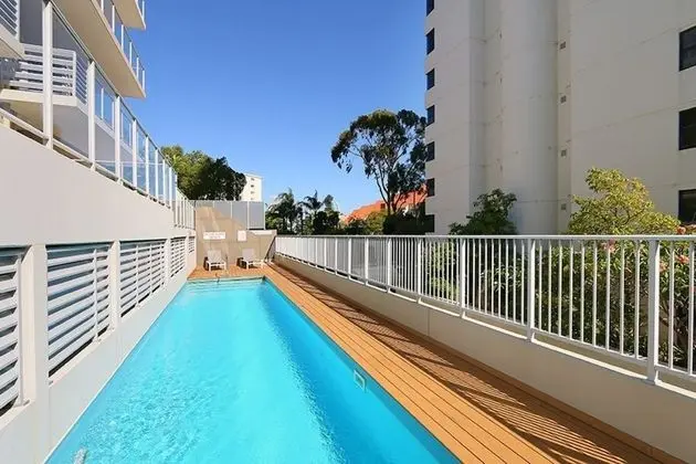 Stunning Two-storey Apartment in Perth's CBD - Havuz